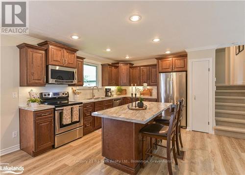 4693 Daniel Street, Ramara (Atherley), ON - Indoor Photo Showing Kitchen With Upgraded Kitchen