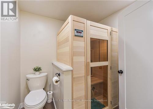 4693 Daniel Street, Ramara (Atherley), ON - Indoor Photo Showing Bathroom