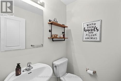 7 Savage Drive, Hamilton, ON - Indoor Photo Showing Bathroom