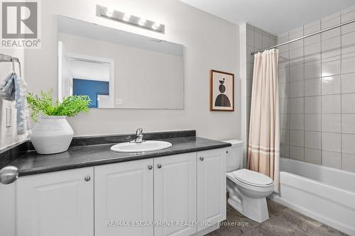 7 Savage Drive, Hamilton, ON - Indoor Photo Showing Bathroom