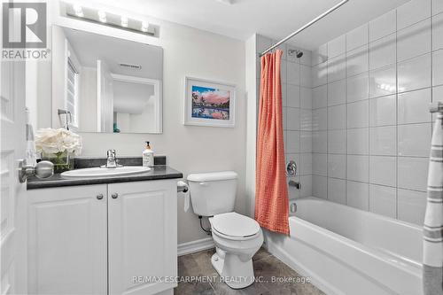 7 Savage Drive, Hamilton, ON - Indoor Photo Showing Bathroom