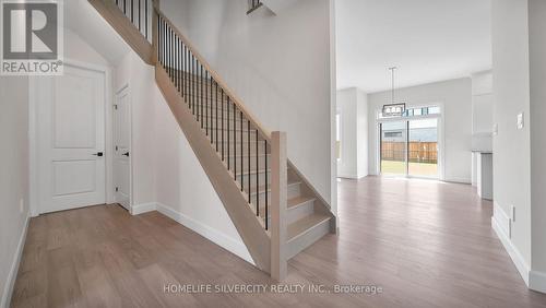 7213 Silver Creek Circle, London, ON - Indoor Photo Showing Other Room