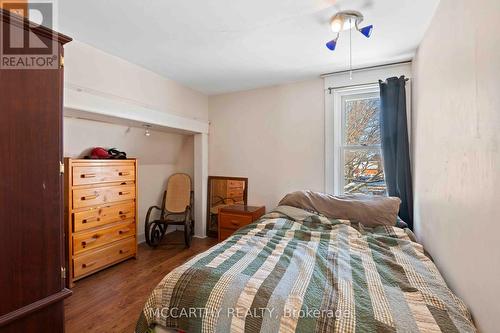 61 Victoria Street W, Southgate, ON - Indoor Photo Showing Bedroom