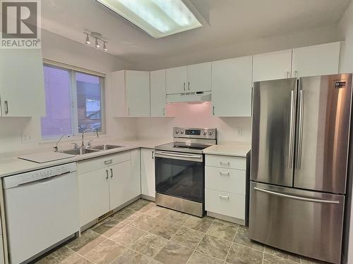 1285 14Th Street Street Unit# 12, Kamloops, BC - Indoor Photo Showing Kitchen With Stainless Steel Kitchen With Double Sink