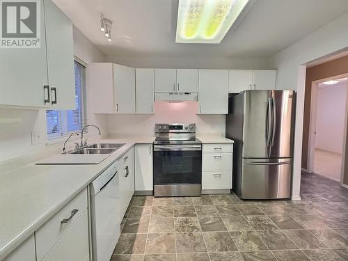 1285 14Th Street Street Unit# 12, Kamloops, BC - Indoor Photo Showing Kitchen With Stainless Steel Kitchen With Double Sink