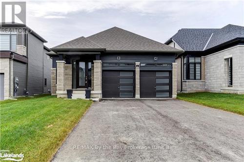 3 Rosanne Circle, Wasaga Beach, ON - Outdoor With Facade