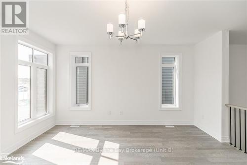 3 Rosanne Circle, Wasaga Beach, ON - Indoor Photo Showing Other Room