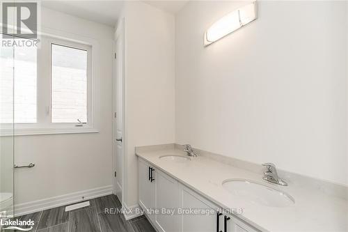 3 Rosanne Circle, Wasaga Beach, ON - Indoor Photo Showing Bathroom