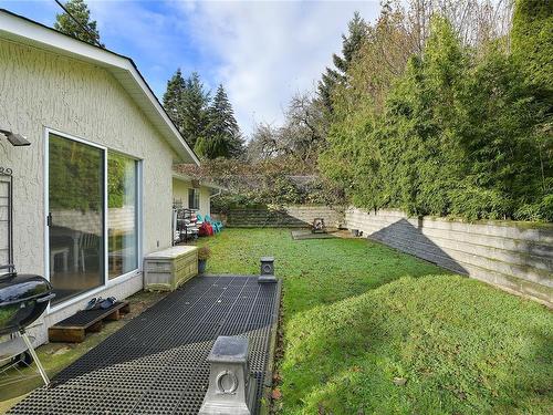 506 Windthrop Rd, Colwood, BC 