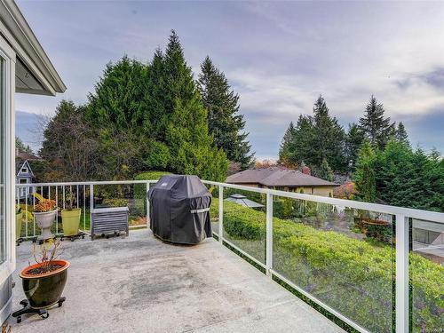 8607 Sansum Park Dr, North Saanich, BC 