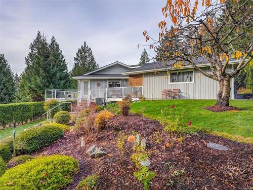 8607 Sansum Park Dr, North Saanich, BC 