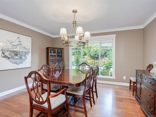 8607 Sansum Park Dr, North Saanich, BC 