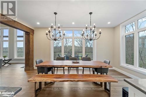 34 St Georges Court, Huntsville (Chaffey), ON - Indoor Photo Showing Dining Room