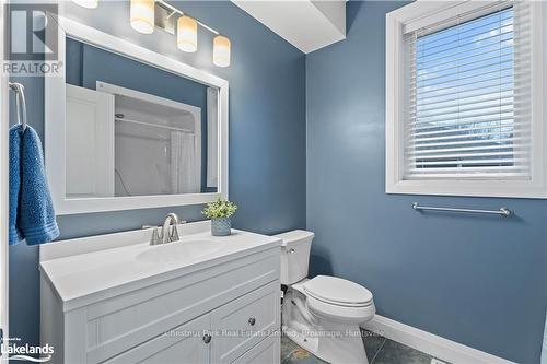 34 St Georges Court, Huntsville (Chaffey), ON - Indoor Photo Showing Bathroom