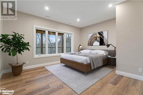 34 St Georges Court, Huntsville (Chaffey), ON - Indoor Photo Showing Bedroom