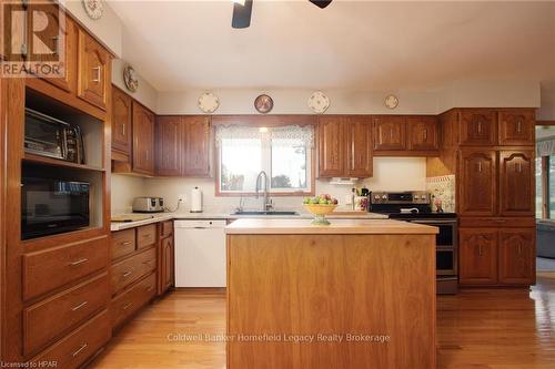 596 Elgin Street E, St. Marys, ON - Indoor Photo Showing Kitchen