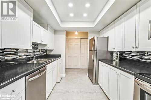 401 - 172 Eighth Street, Collingwood, ON - Indoor Photo Showing Kitchen With Stainless Steel Kitchen With Double Sink