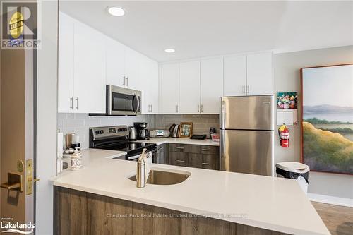 401 - 172 Eighth Street, Collingwood, ON - Indoor Photo Showing Kitchen With Stainless Steel Kitchen With Upgraded Kitchen