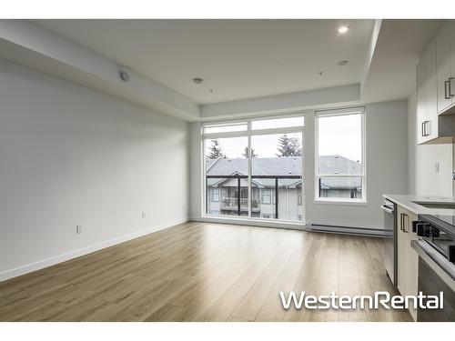 407 13858 108 Avenue, Surrey, BC - Indoor Photo Showing Kitchen