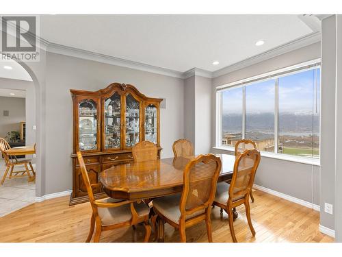 4010 Pebble Beach Drive, Osoyoos, BC - Indoor Photo Showing Dining Room