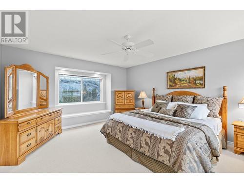 4010 Pebble Beach Drive, Osoyoos, BC - Indoor Photo Showing Bedroom