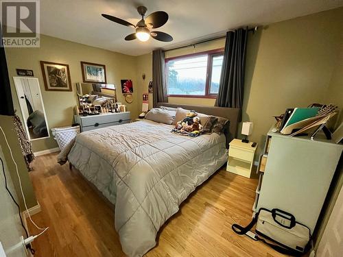 301 4Th Street, Nakusp, BC - Indoor Photo Showing Bedroom