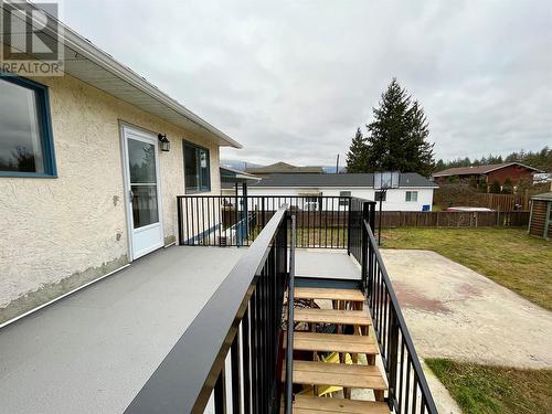 301 4Th Street, Nakusp, BC - Outdoor With Deck Patio Veranda With Exterior