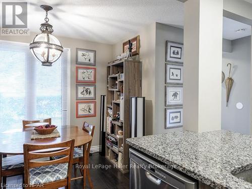 8 - 91 Avonwood Drive, Stratford, ON - Indoor Photo Showing Dining Room