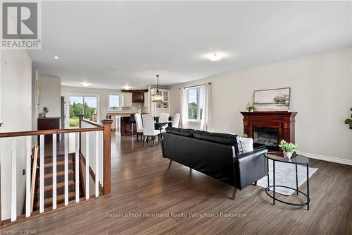 39 Minto Street S, Minto (Clifford), ON - Indoor Photo Showing Living Room With Fireplace