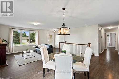 39 Minto Street S, Minto (Clifford), ON - Indoor Photo Showing Dining Room