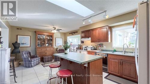 157 William Street N, Central Huron (Clinton), ON - Indoor Photo Showing Kitchen With Double Sink