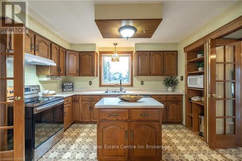 7147 Wellington Road No. 124 Road, Guelph/Eramosa, ON - Indoor Photo Showing Kitchen