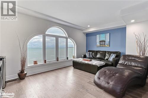 15 - 209707 Highway 26, Blue Mountains (Blue Mountain Resort Area), ON - Indoor Photo Showing Living Room