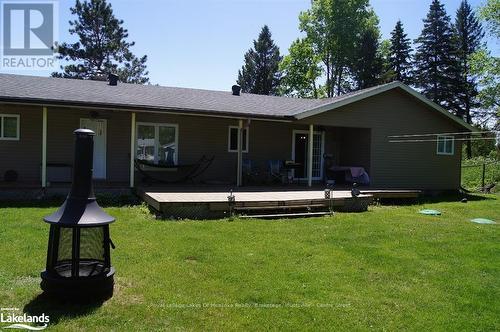 27 John Street, Burk'S Falls, ON - Outdoor With Deck Patio Veranda