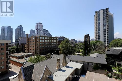 617 - 50 Mccaul Street, Toronto, ON - Outdoor With Facade