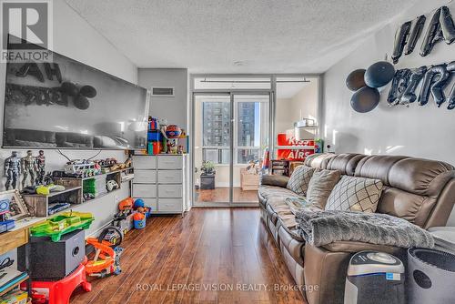 2103 - 60 Brian Harrison Way, Toronto, ON - Indoor Photo Showing Living Room