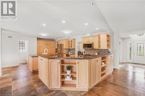 551 Darby Road, Welland (765 - Cooks Mills), ON - Indoor Photo Showing Kitchen