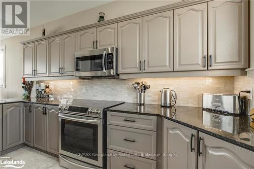 337 Aberdeen Boulevard, Midland, ON - Indoor Photo Showing Kitchen With Upgraded Kitchen