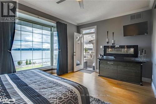 337 Aberdeen Boulevard, Midland, ON - Indoor Photo Showing Bedroom