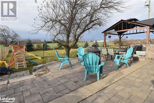 6176 21 22  Nottawasaga Sdrd, Clearview, ON - Outdoor With Deck Patio Veranda