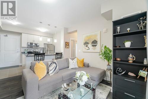 406 - 2490 Old Bronte Road E, Oakville, ON - Indoor Photo Showing Living Room