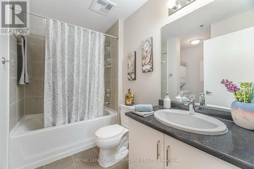 406 - 2490 Old Bronte Road E, Oakville, ON - Indoor Photo Showing Bathroom