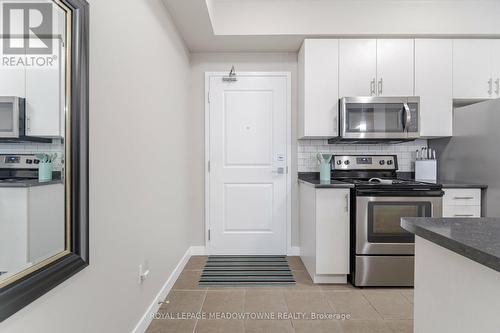 406 - 2490 Old Bronte Road E, Oakville, ON - Indoor Photo Showing Kitchen With Stainless Steel Kitchen