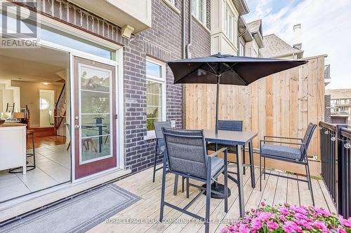 292 King Road, Richmond Hill, ON - Outdoor With Exterior