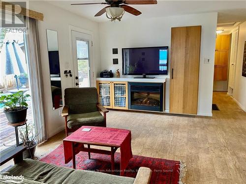 9 Prospect Street, Parry Sound, ON - Indoor Photo Showing Living Room With Fireplace