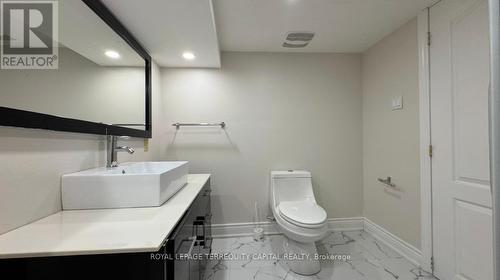 Lower - 7427 Allspice Trail, Mississauga, ON - Indoor Photo Showing Bathroom