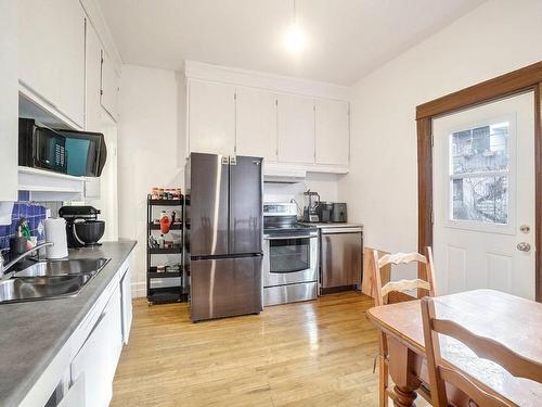 Cuisine - 132  - 136 1Re Avenue, Montréal (Verdun/Île-Des-Soeurs), QC - Indoor Photo Showing Kitchen With Double Sink