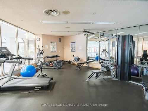 1122-10 Guildwood Pkwy, Toronto, ON - Indoor Photo Showing Gym Room