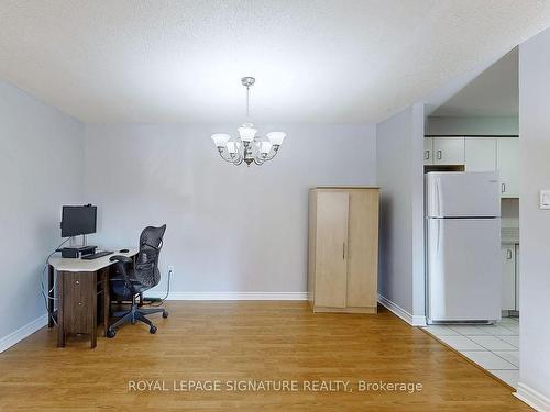 103B-211 Forum Dr, Mississauga, ON - Indoor