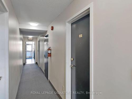 103B-211 Forum Dr, Mississauga, ON -  Photo Showing Other Room